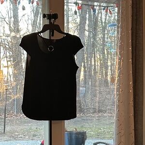 Source Unknown Black Short Sleeve Top with Silver Ring Accent
